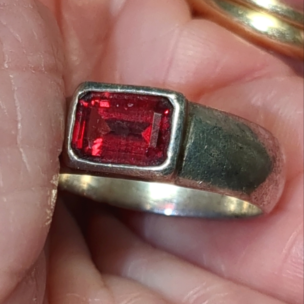 Vintage Elegance Ruby Sterling 925 Silver Ring. E… - image 4